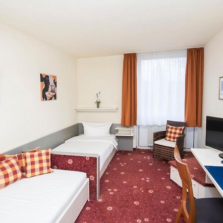 Akzent Hotel Hoehenblick Muehlhausen im Taele エクステリア 写真