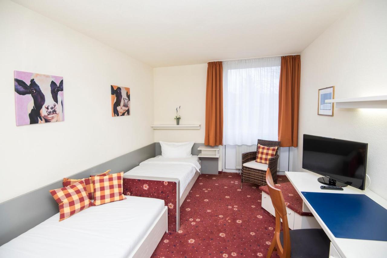 Akzent Hotel Hoehenblick Muehlhausen im Taele エクステリア 写真