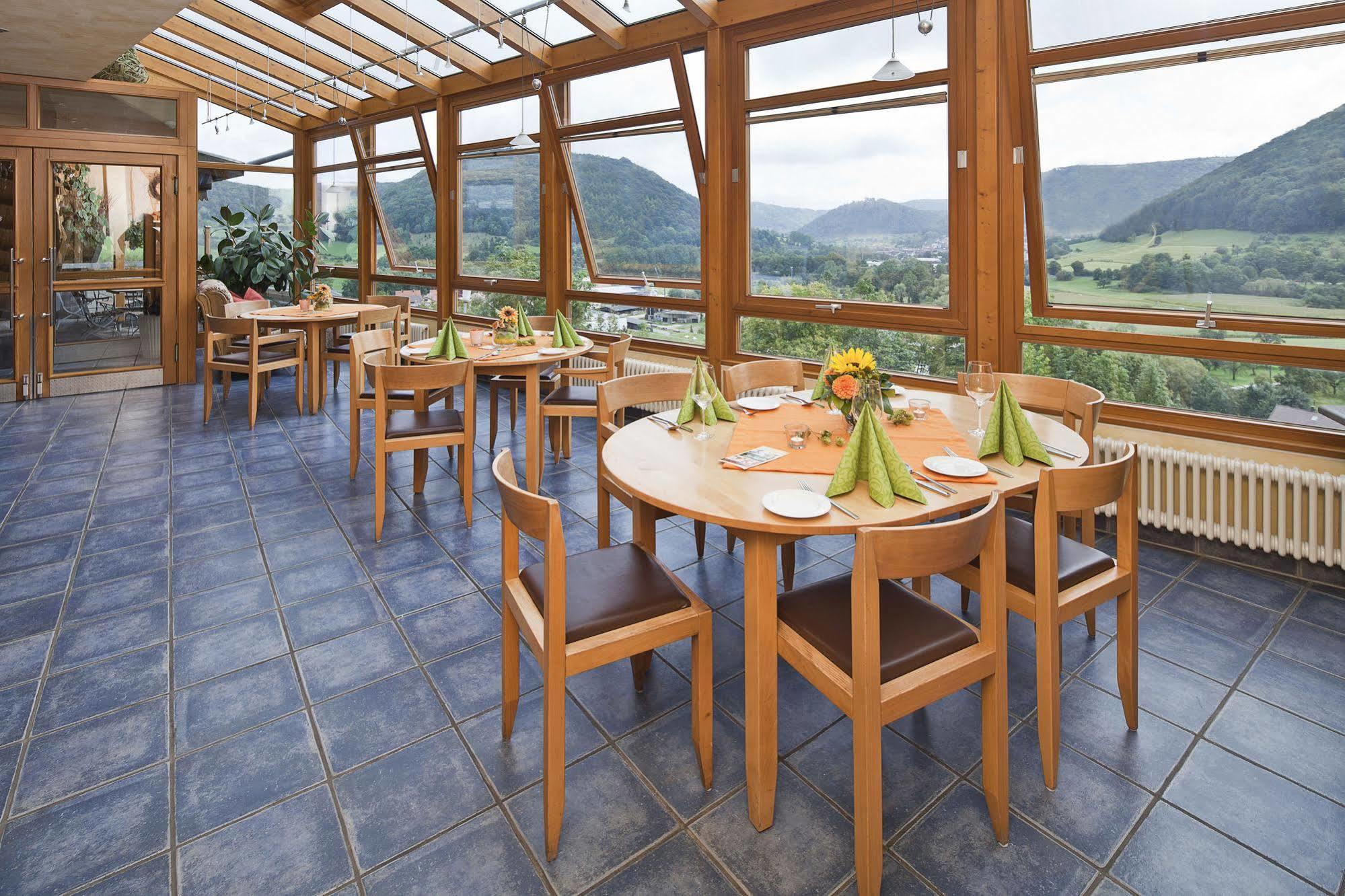 Akzent Hotel Hoehenblick Muehlhausen im Taele エクステリア 写真